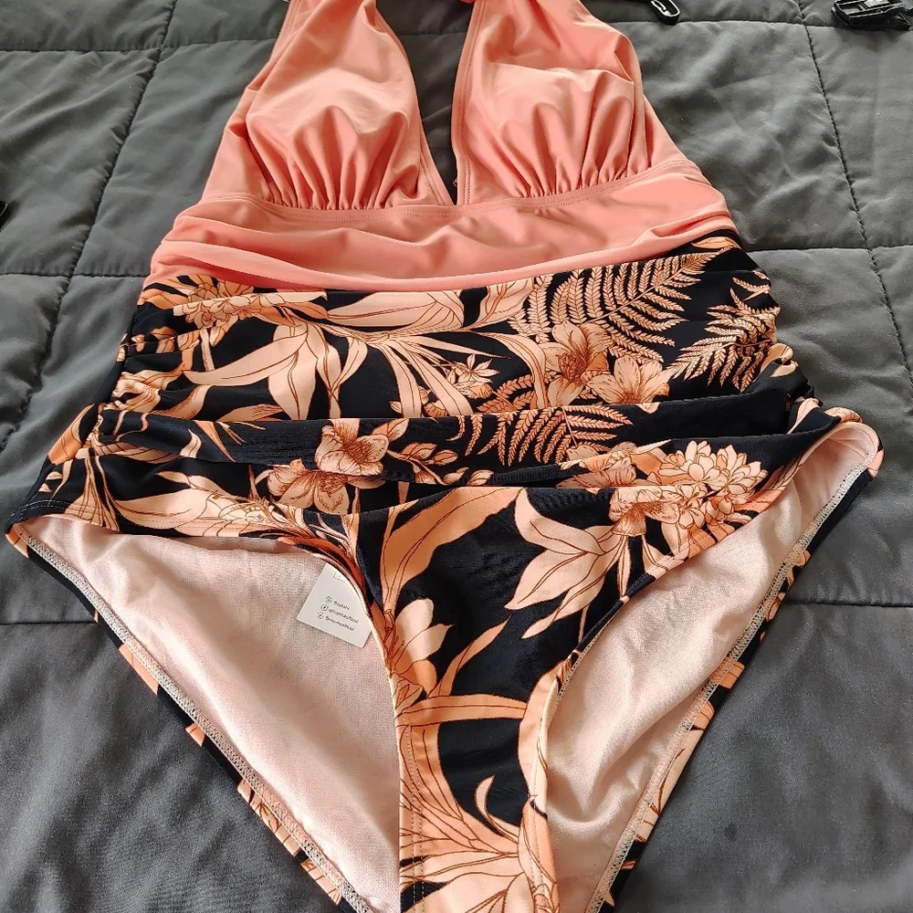 Cupshe Live Life On The Beach. Pink and Black Floral Swimsuit XL - Picture 3 of 12